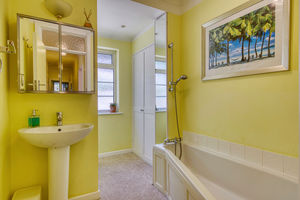 Family/Guest Bathroom- click for photo gallery